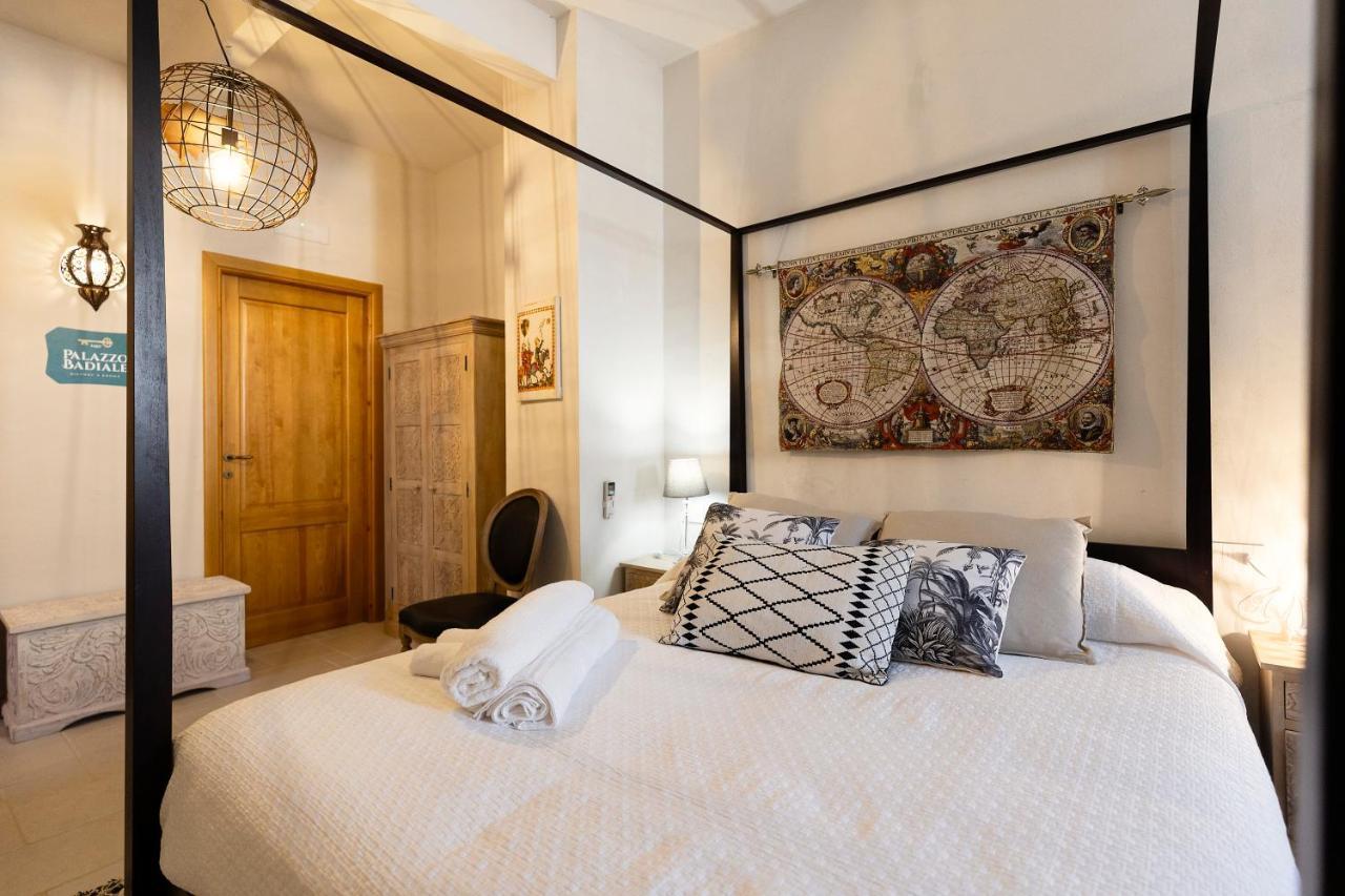 Palazzo Badiale History&Rooms Atella Eksteriør billede